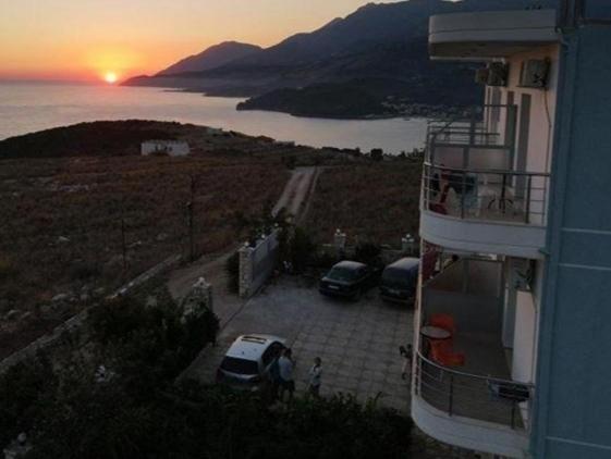 Vila Llaka Himare Exterior photo